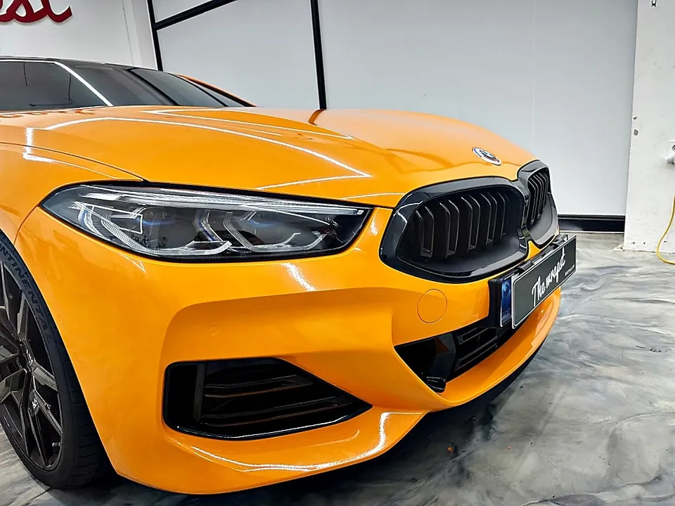 BMW 8 Seriesのカーラッピング事例|費用目安・仕上がり 施工写真 3-2