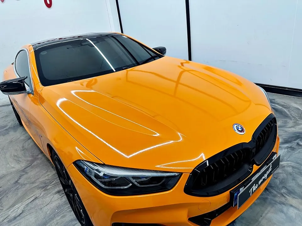 BMW 8 Seriesのカーラッピング事例|費用目安・仕上がり 施工写真 2-3