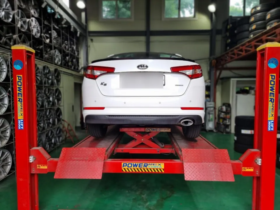 Kia K5のホイールリペア・塗装事例 施工写真 2-1