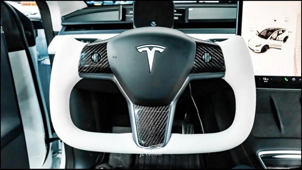 Tesla Model Y steering wheel - Tesla Model Y Custom Steering Wheel Review — Enhanced Interior photo 4