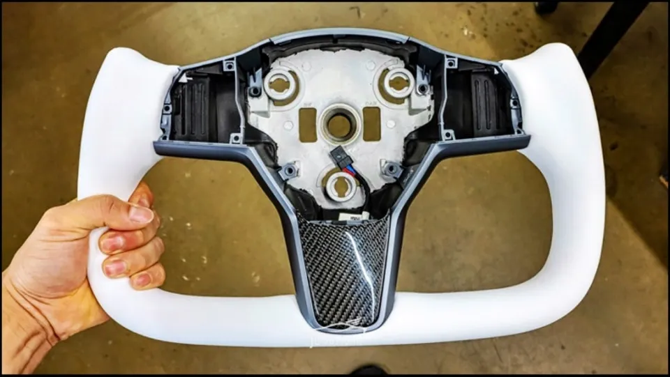 Tesla Model Y steering wheel - Tesla Model Y Custom Steering Wheel Review — Enhanced Interior photo 6