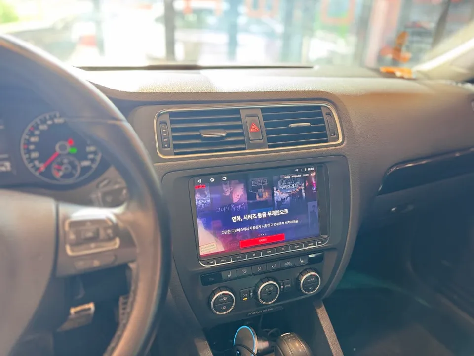 Volkswagen JettaのAndroid Auto・CarPlay取付事例 施工写真 4-2