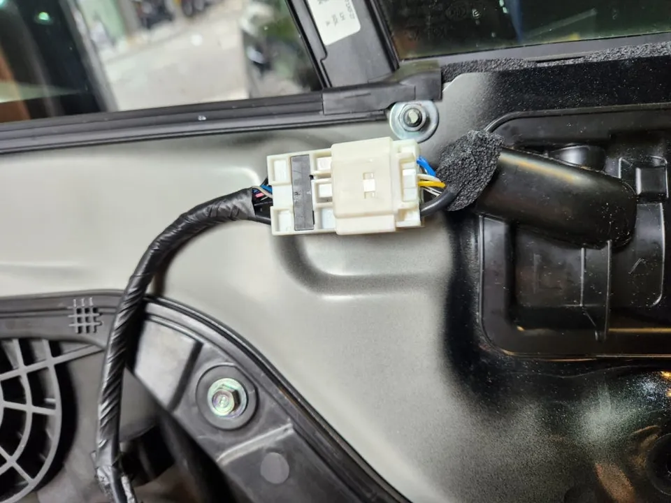Genesis G80 RG3 surround view camera - Genesis G80 RG3 Surround View Camera Review — Enhanced Visibility photo 4