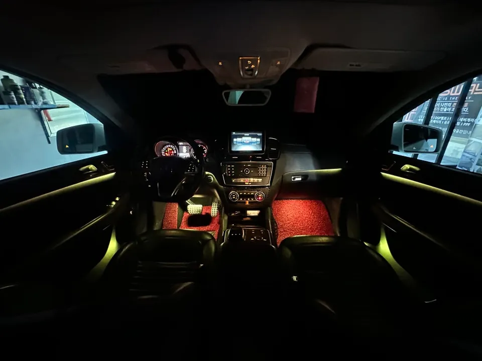 Mercedes-Benz GLE other - Mercedes-Benz GLE Auto Service Review — Interior Ambient Upgrade photo 3
