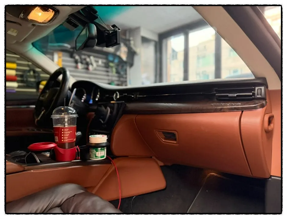 Maserati Quattroporte body repair - Maserati Quattroporte Glove Box Repair Review — Cost & Fix photo 4
