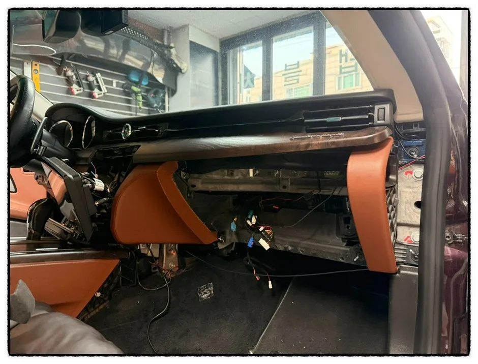 Maserati Quattroporte body repair - Maserati Quattroporte Glove Box Repair Review — Cost & Fix photo 5