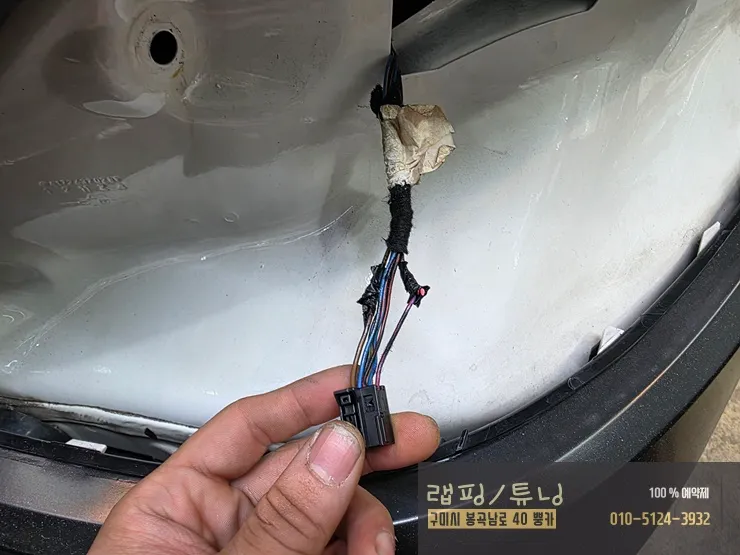 Mercedes-Benz SLK lighting upgrade - Mercedes-Benz SLK Lighting Upgrade Review: Modern Style photo 6