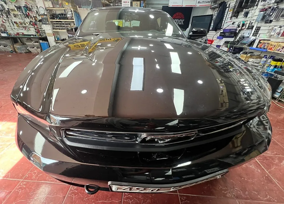 Ford Mustang Convertible android head unit installation result