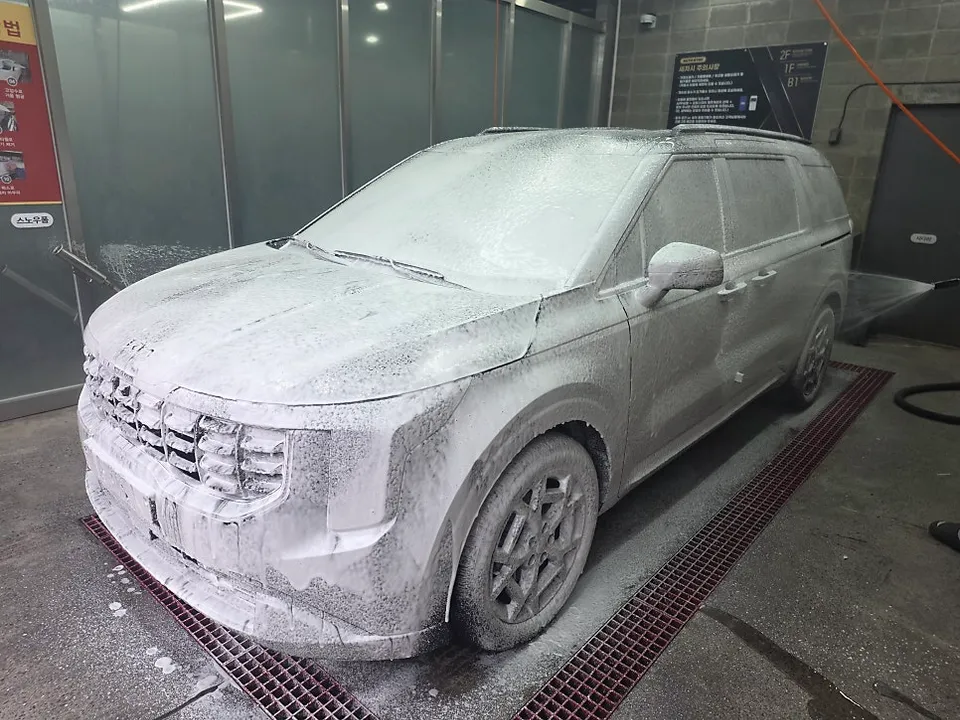 Kia Carnival PPF施工事例|費用目安と仕上がり 施工写真 2-1