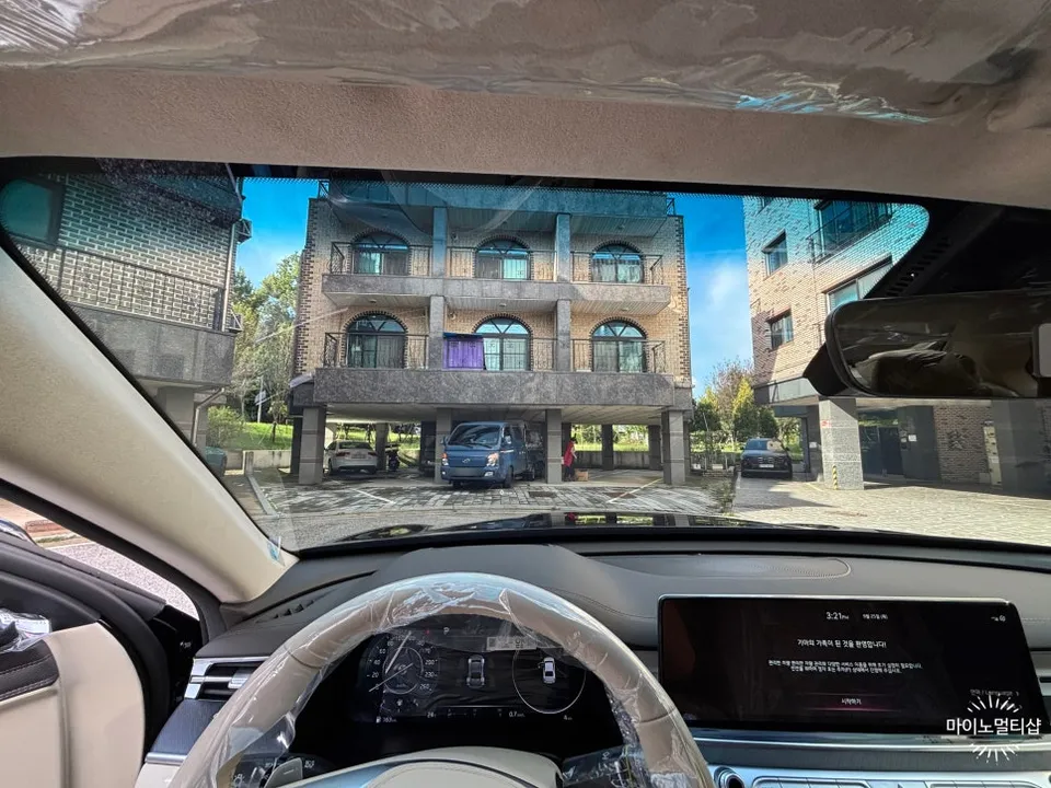 Kia K900 Window Tinting Review - Premium Film & Clarity Before