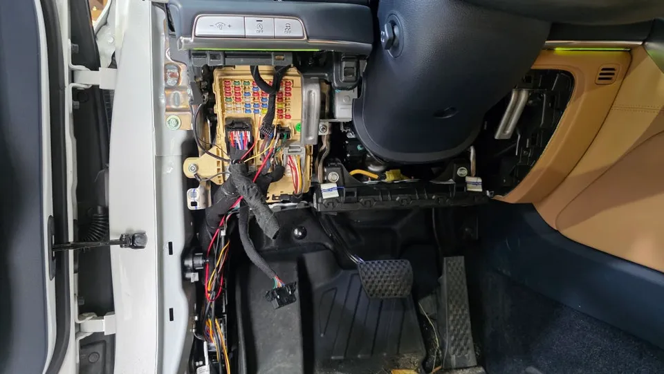 Genesis GV80 body kit - Genesis GV80 Body Kit Installation Review photo 4