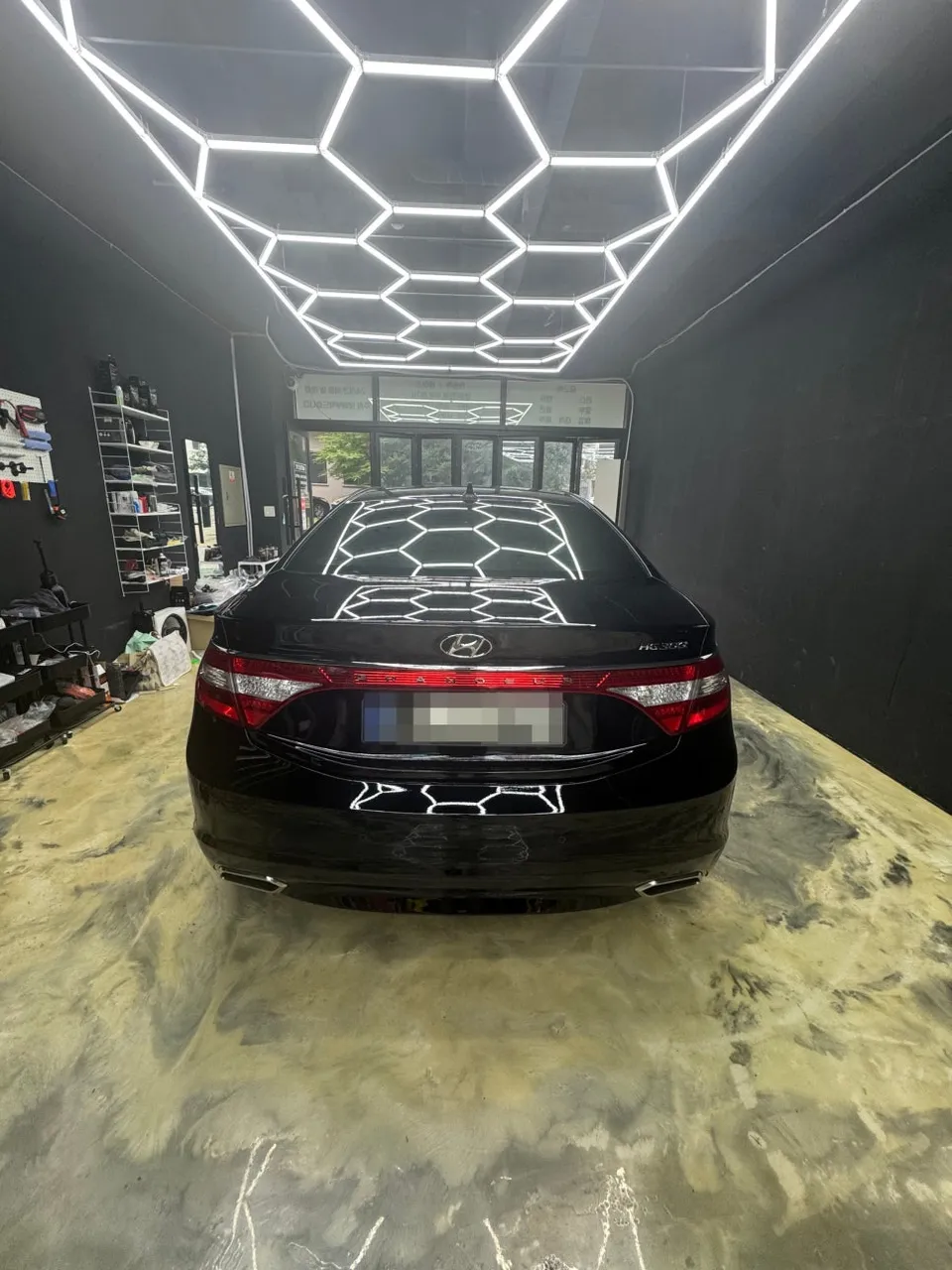 Hyundai Grandeur HGのガラスコーティング事例 施工写真 2