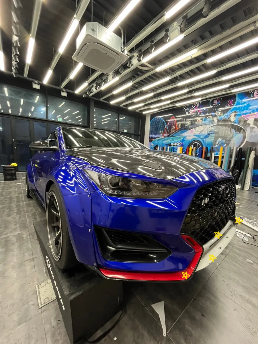 Hyundai Veloster Nのカーラッピング事例 施工写真 2-2
