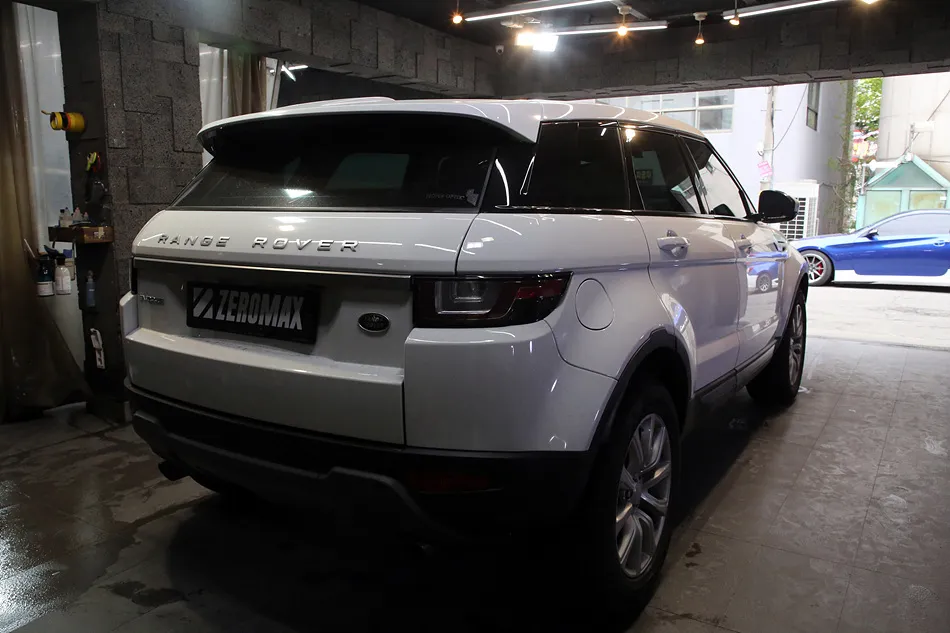 Land Rover Evoqueのカーラッピング事例｜費用目安・仕上がり 施工写真 3-2