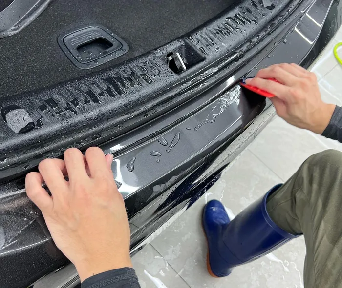 メルセデス・ベンツ Eクラス PPF施工事例|費用目安・仕上がり 施工写真 3-2