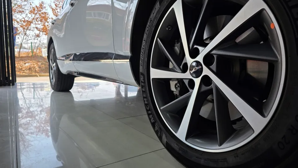 Genesis GV80 body kit - Genesis GV80 Body Kit Installation Review — Cost & Results photo 2