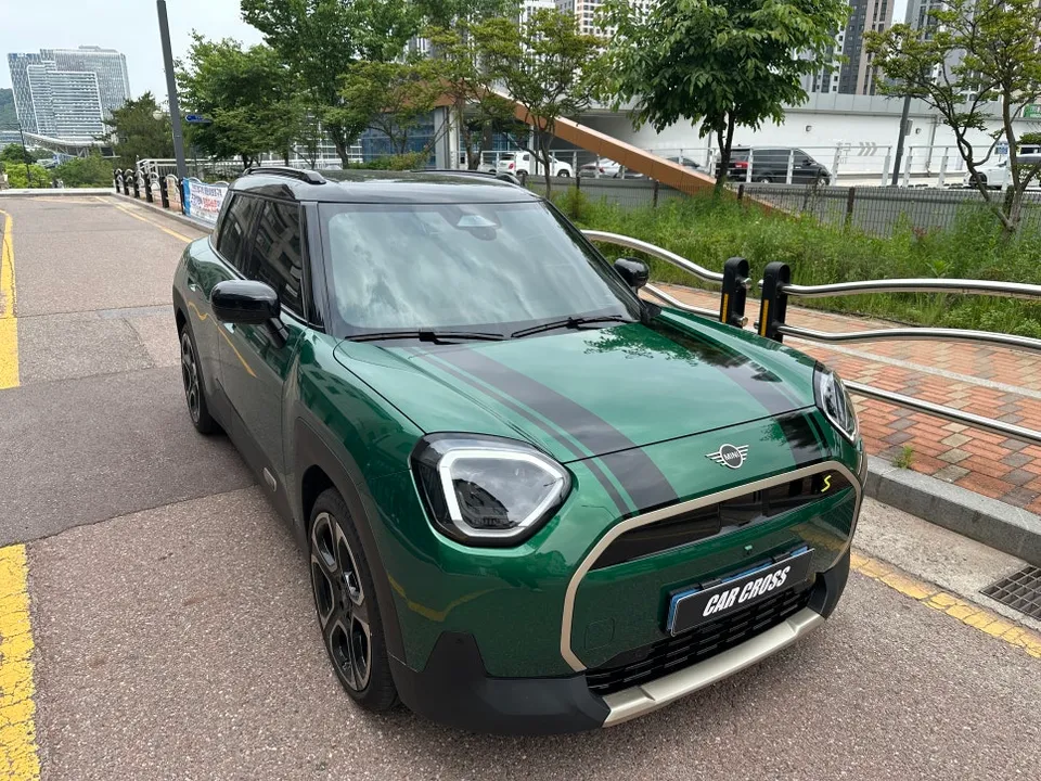 MINI Coupeのカーラッピング事例|費用目安・仕上がり 施工写真 2-2