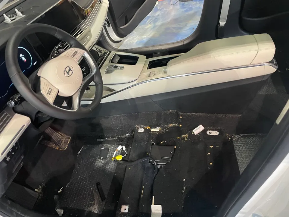 Hyundai Grandeur IG paint correction - Hyundai Grandeur IG Paint Correction Review — Before & After photo 3