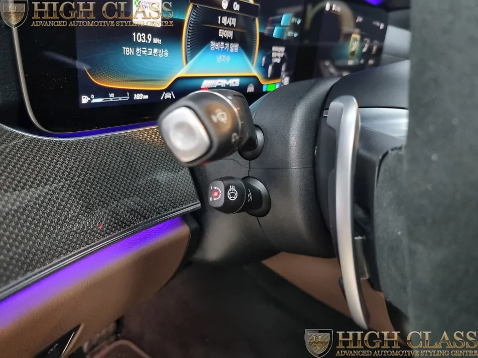 Mercedes-Benz E-Class W213 steering wheel - Mercedes-Benz E-Class W213 Steering Wheel Customization Review photo 4