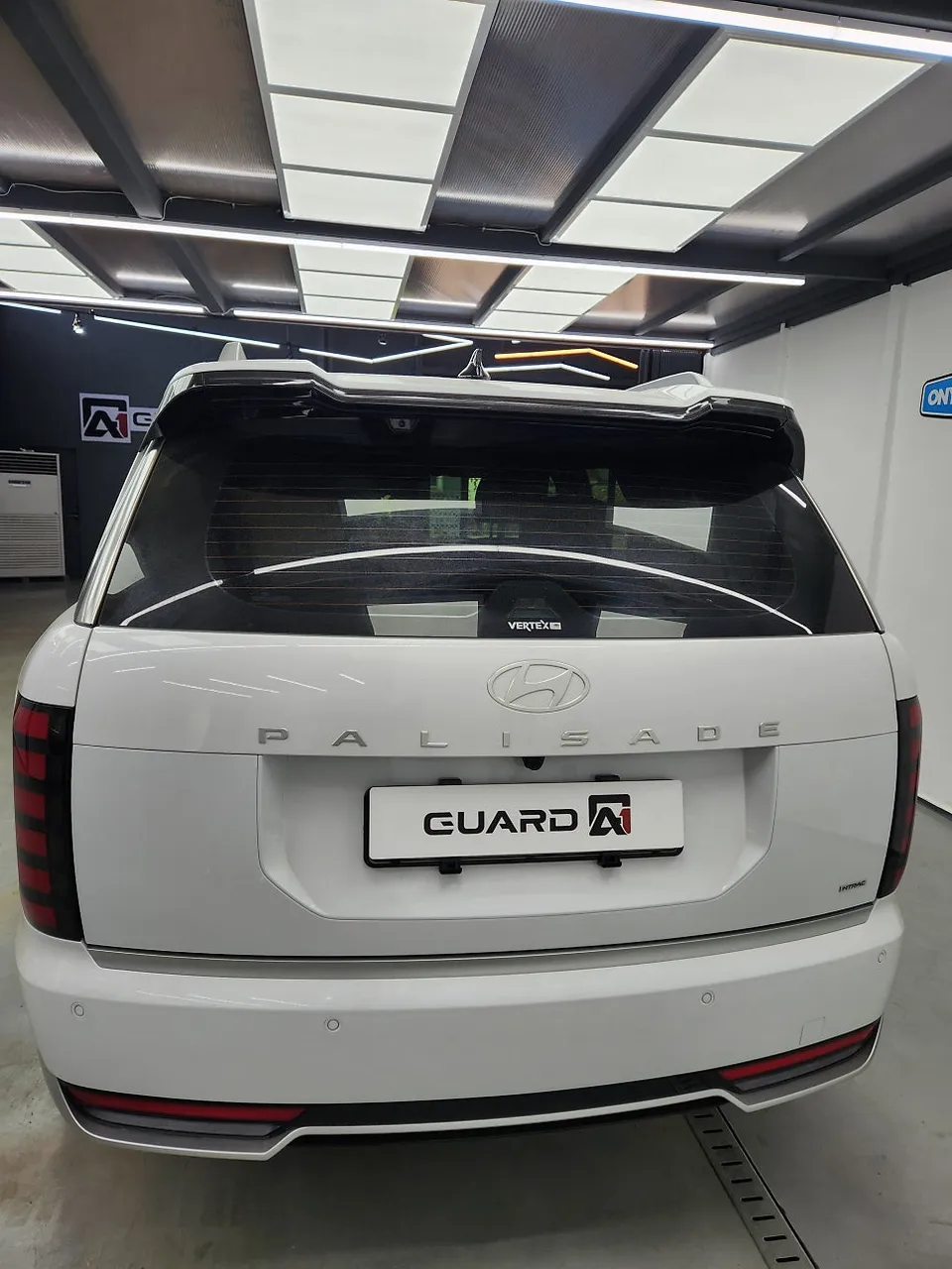 Hyundai Palisade vinyl wrap - Hyundai Palisade Vinyl Wrap Review: Stunning Two-Tone Finish photo 5
