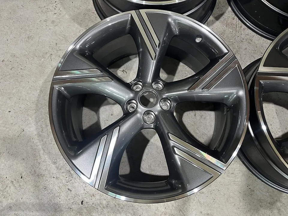 Genesis GV80 Wheel Repair & Painting Review