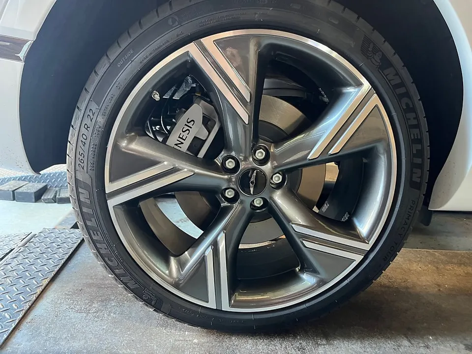 Genesis GV80のホイールリペア・塗装事例 写真