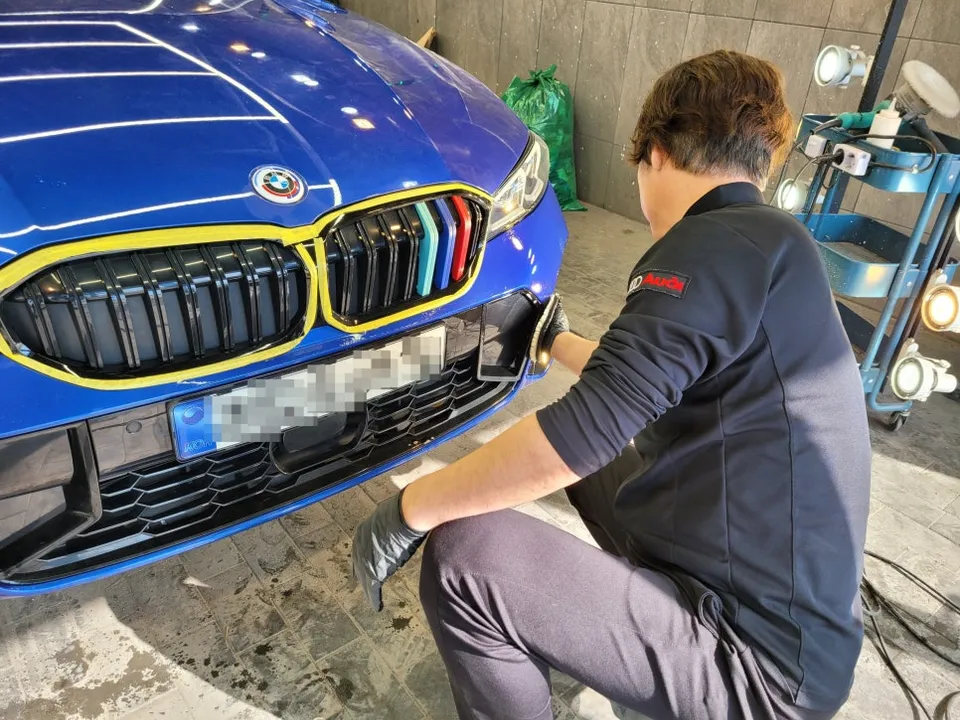 BMW 3 Seriesのガラスコーティング事例|韓国での施工 施工写真 3-1