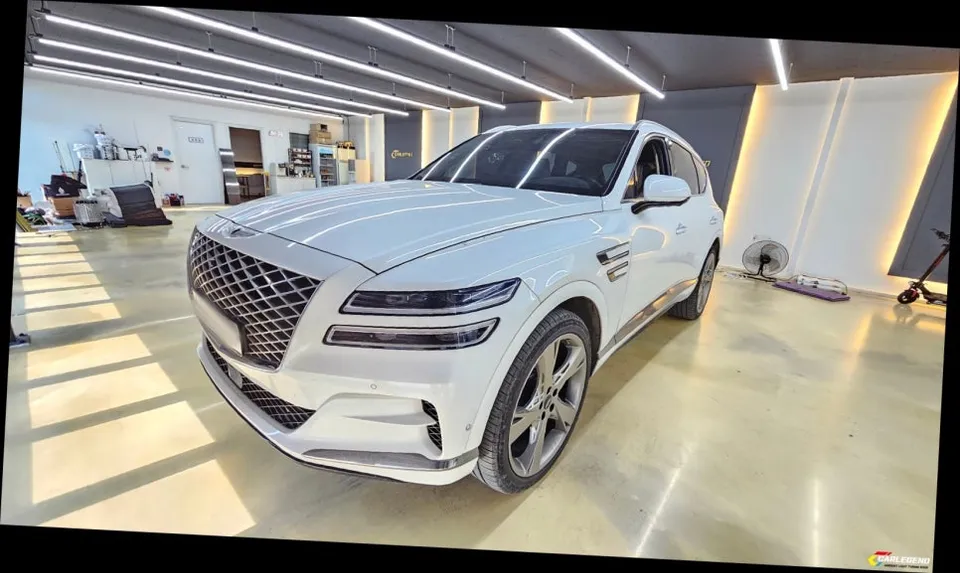 Genesis GV80 Ambient Lighting Review — Why Stock Falls Short