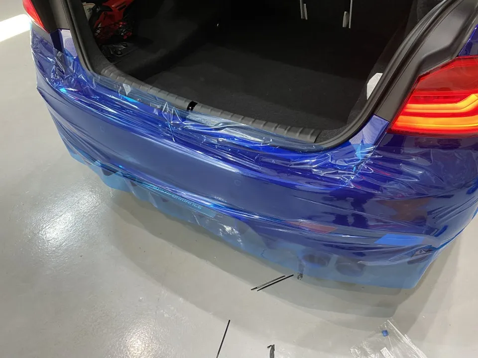 BMW M5のドラレコ取付事例｜費用目安と仕上がり 施工写真 2-1