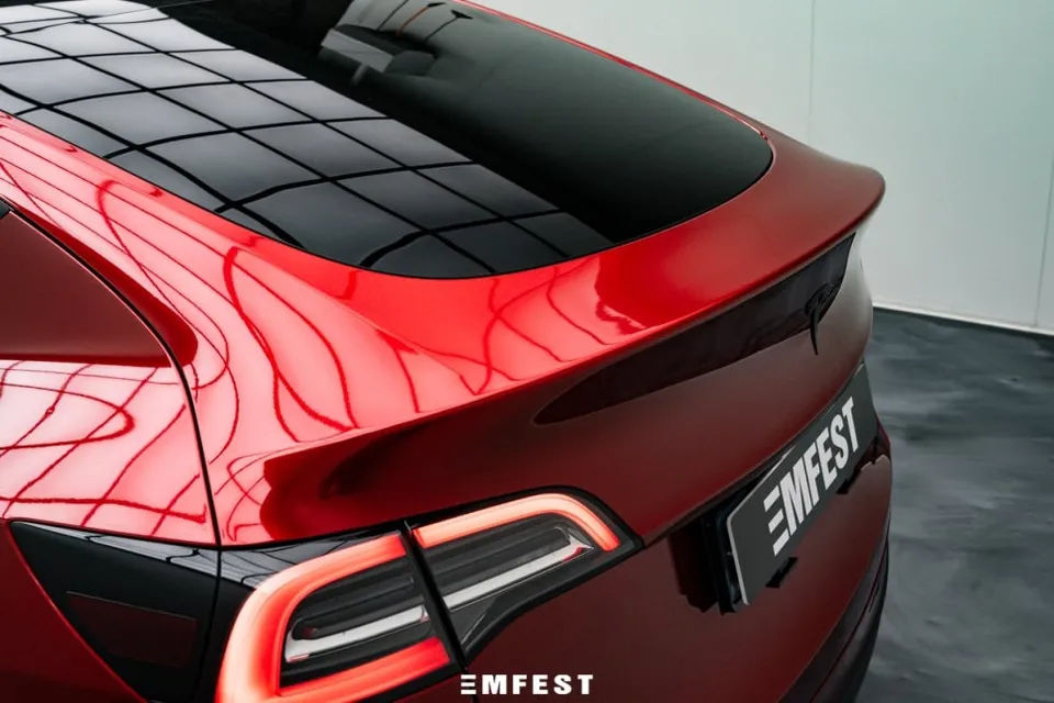 Tesla Model Y PPF施工事例｜費用目安と仕上がり 施工写真 3-1