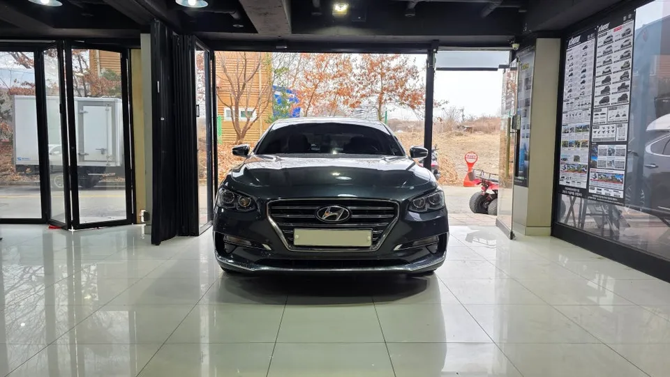 Hyundai Grandeur IG body kit installation result