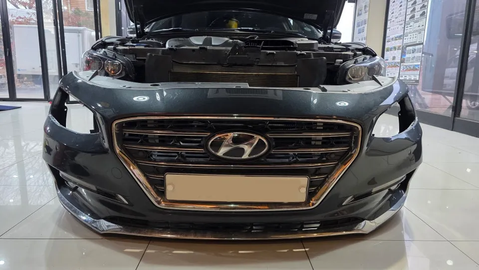 Hyundai Grandeur IG Body Kit Installation Review photo 9