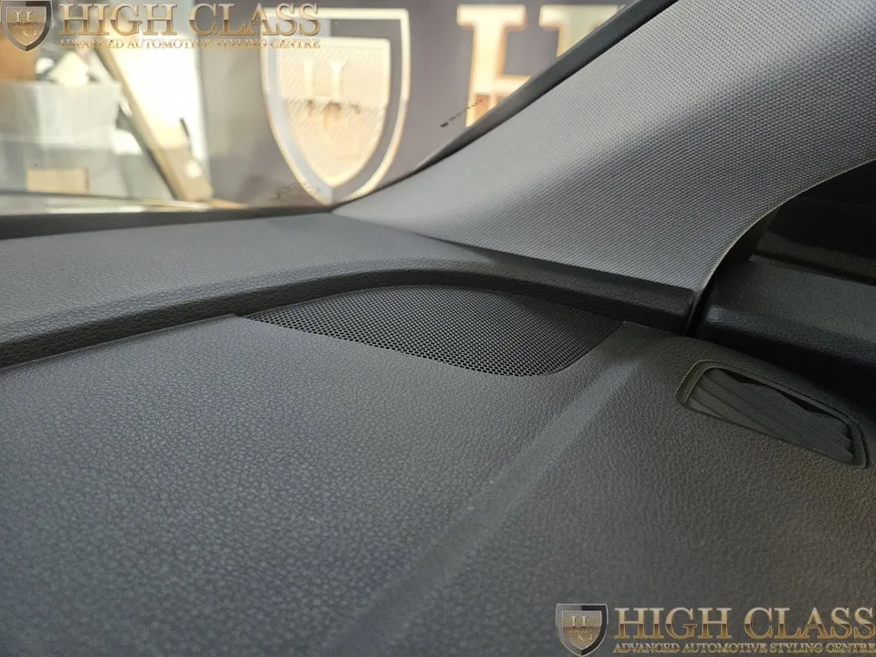 Audi Q5 car audio - Audi Q5 Sound System Upgrade Review — Enhanced Interior photo 4