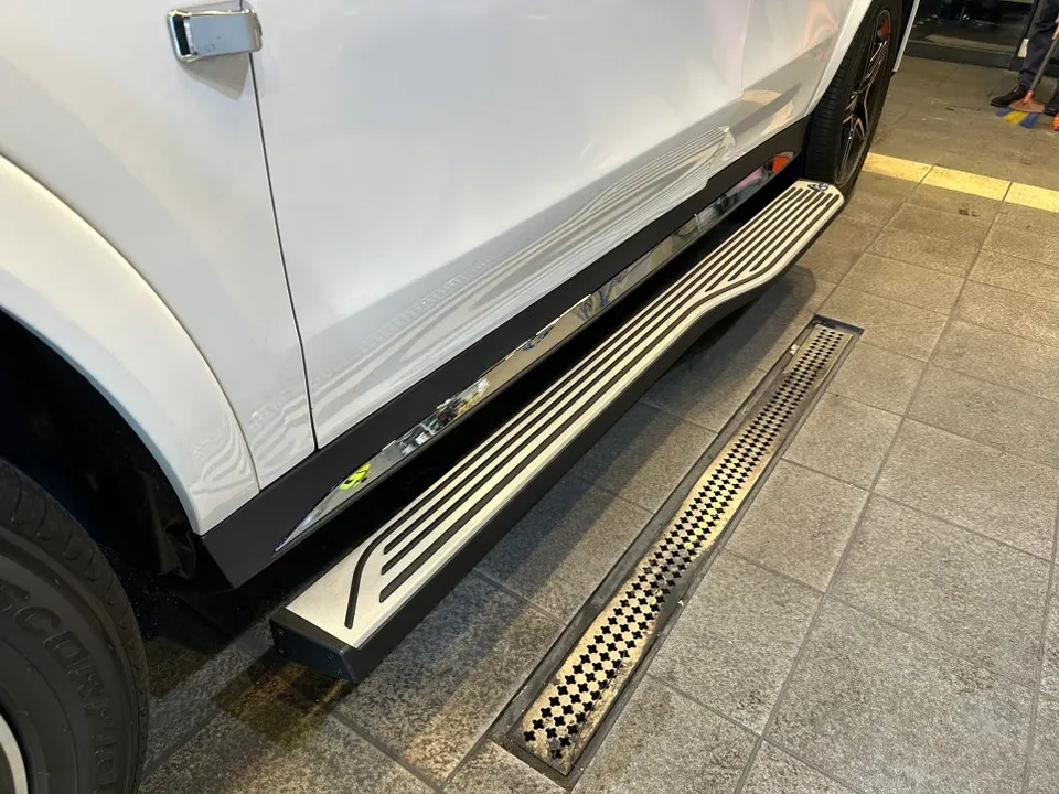 Mercedes-Benz GLE 450 body kit - Mercedes-Benz GLE 450 Power Running Boards Review photo 7