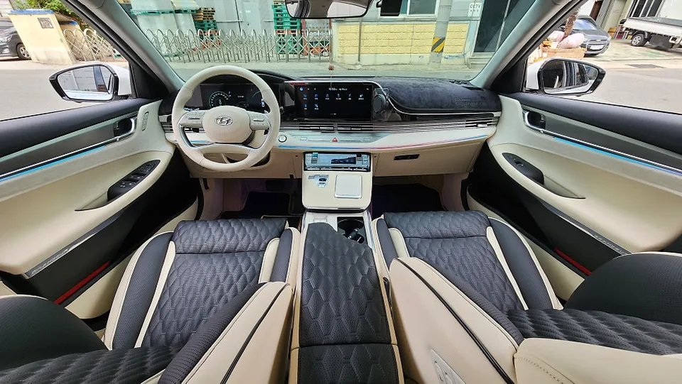 Hyundai Grandeur IG interior customization - Hyundai Grandeur IG Interior Customization Review — Cost photo 3