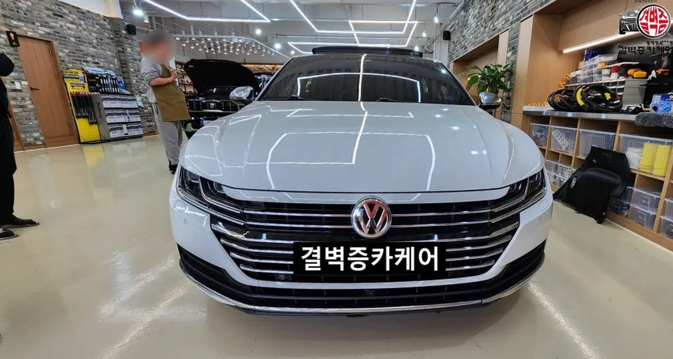 Volkswagen Arteon interior customization installation result