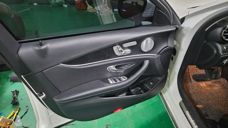 Mercedes-Benz E-Class W213 ambient lighting - Mercedes-Benz E-Class Ambient Lighting Review: Enhanced Interior  photo 3