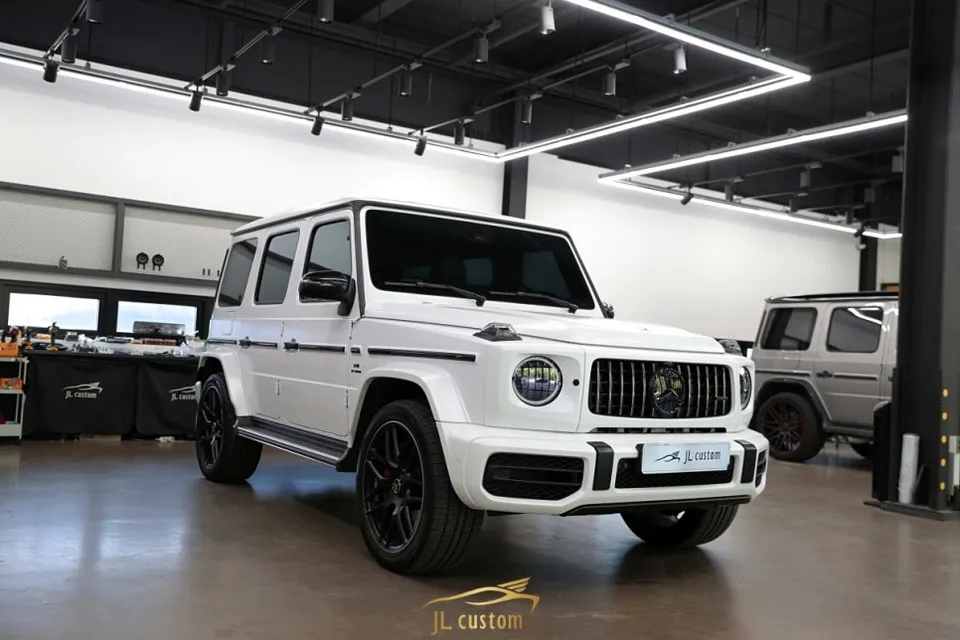 Mercedes-Benz G-Wagon body kit installation result