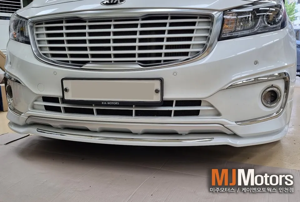 Kia Carnival YP body kit - Kia Carnival YP Body Kit Installation Review photo 4