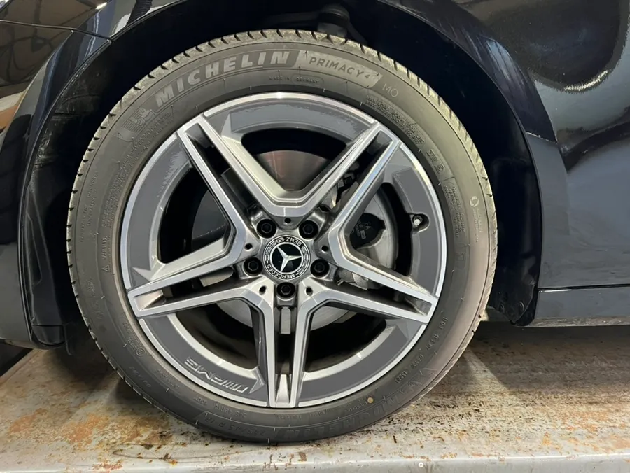 Mercedes-Benz E-Class W213  - Mercedes-Benz E-Class W213 Winter Tire Upgrade photo 4