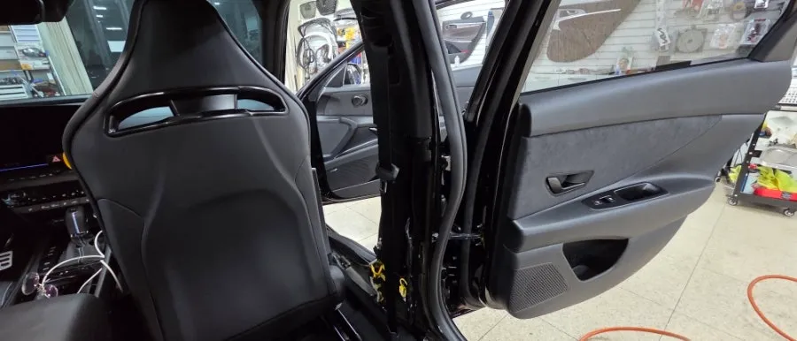 Hyundai Elantra CN7 interior customization - Hyundai Elantra CN7 Interior Customization Review photo 2