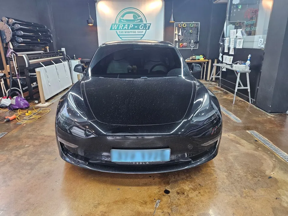 Tesla TeslaのPPF施工事例｜事故後の保険修理 施工写真 2-1