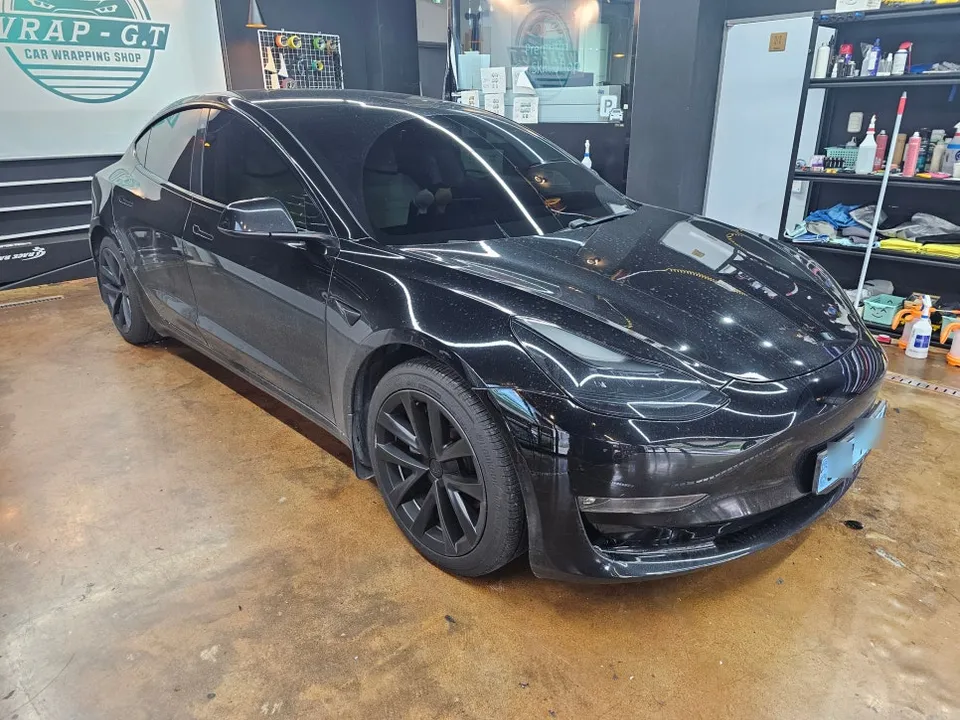 Tesla TeslaのPPF施工事例｜事故後の保険修理 施工写真 1-2