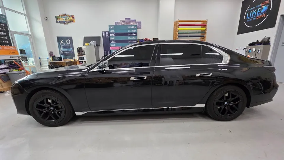 BMW i7 ppf - BMW i7 PPF Review: Stunning Color Wrap Transformation photo 3