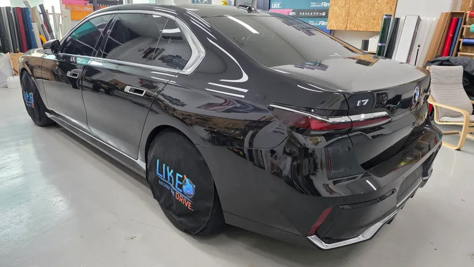 BMW i7 PPF施工事例|費用目安と仕上がり 施工写真 3-1