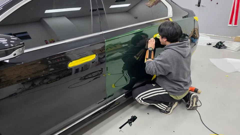 BMW i7 PPF施工事例|費用目安と仕上がり 施工写真 1-3