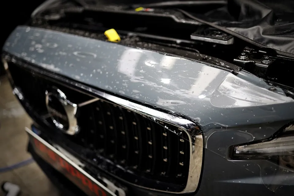 Volvo V60 PPF施工事例｜費用目安と仕上がり 施工写真 3-3