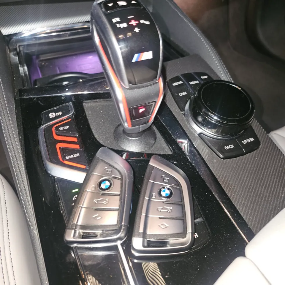 BMW M5 oem options - BMW M5 OEM Options Review: Factory Upgrade Cost & Results photo 4