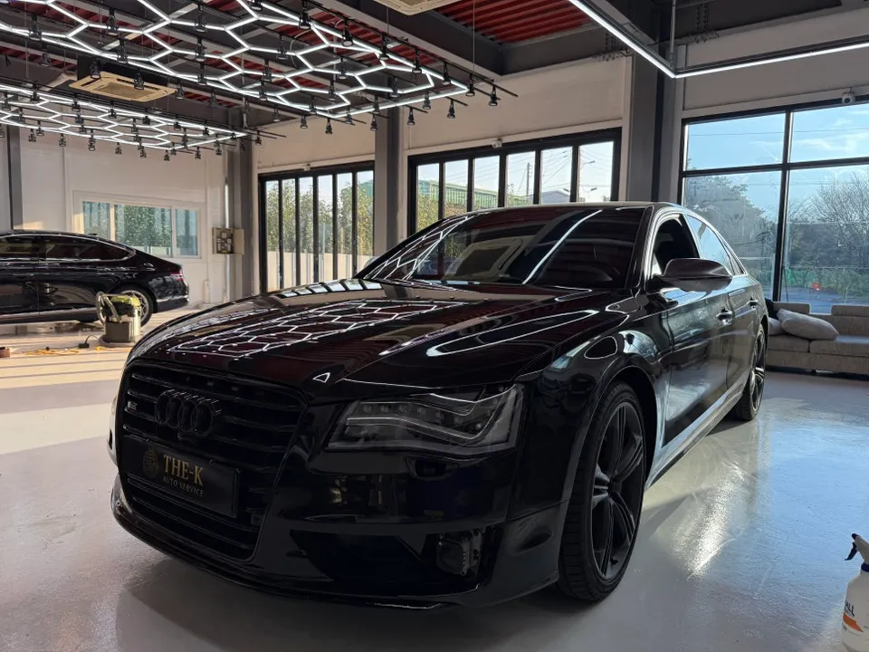Audi S8 Vinyl Wrap Review: Navarra Blue Full Color Change photo 2