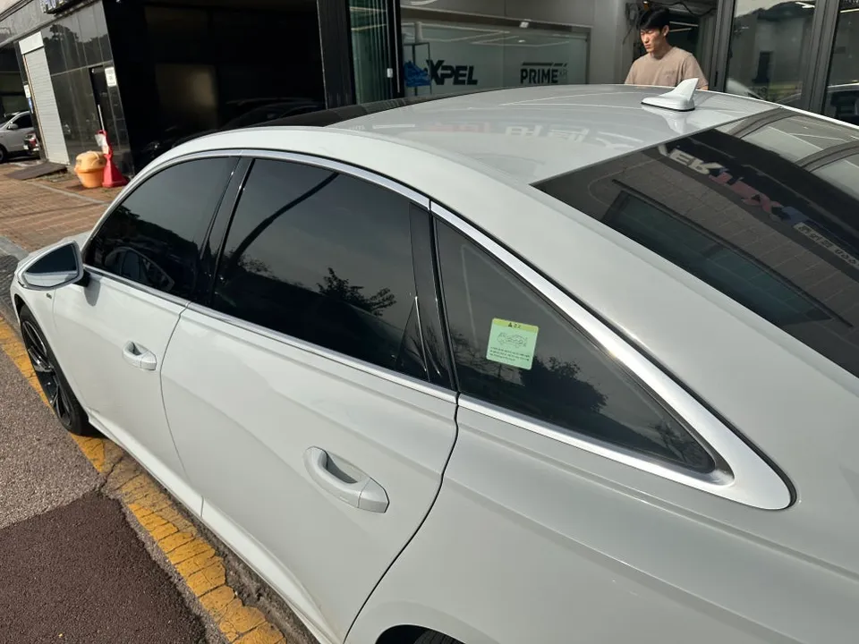 Audi A6のカーラッピング事例|クローム除去とPPF 施工写真 1-1